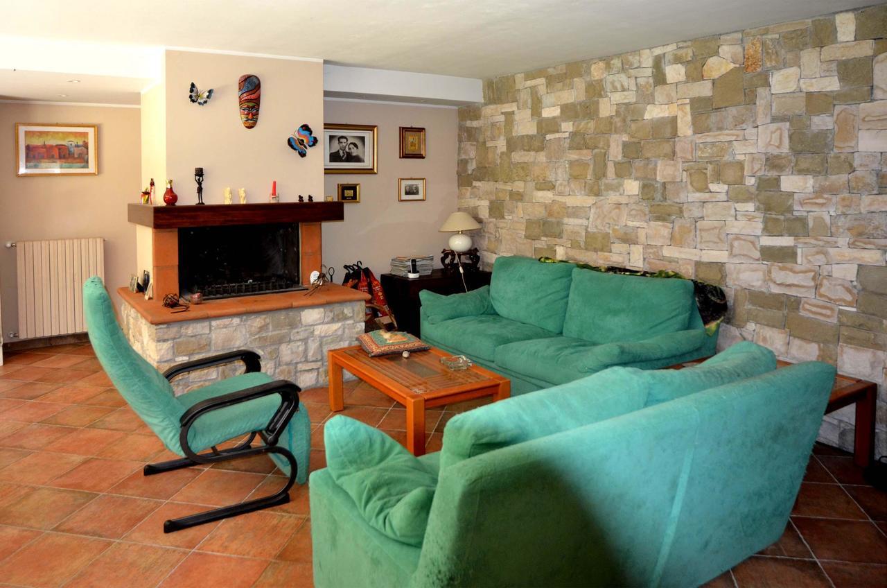 La Folaga Bed & Breakfast Gavirate Eksteriør bilde