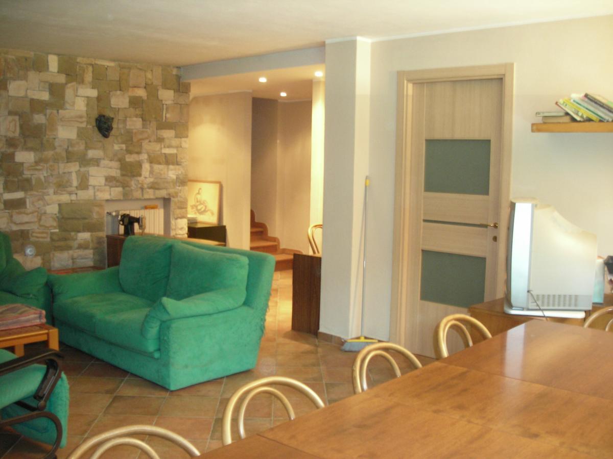 La Folaga Bed & Breakfast Gavirate Eksteriør bilde