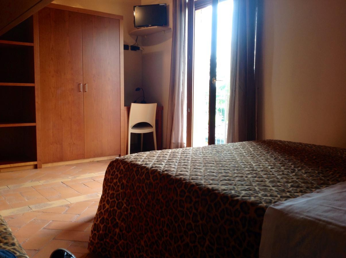 La Folaga Bed & Breakfast Gavirate Eksteriør bilde